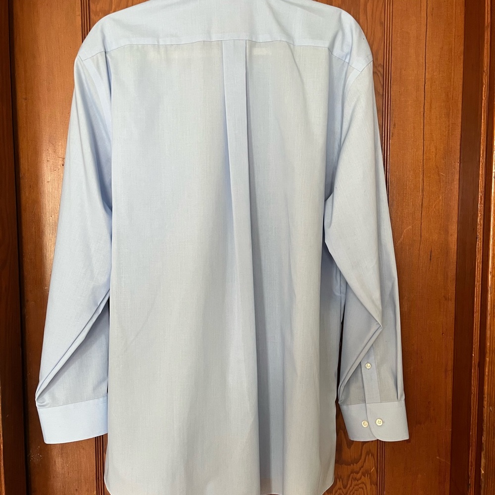 Stanford Dress Shirt. New with tags. Men’s size Neck 17. 34-35.